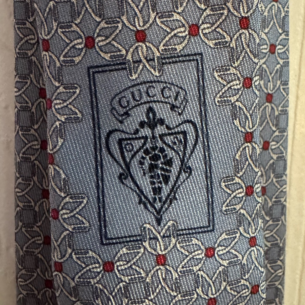 Gucci silk tie